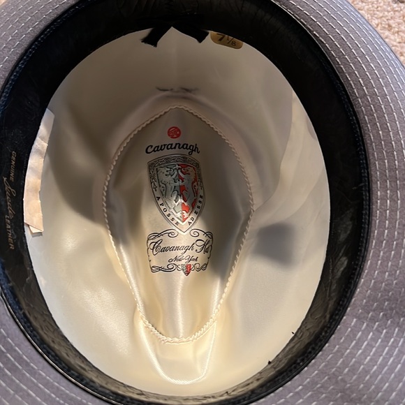 Cavanagh genuine suede fedora. Size 7 1/2. EUC - Picture 5 of 10